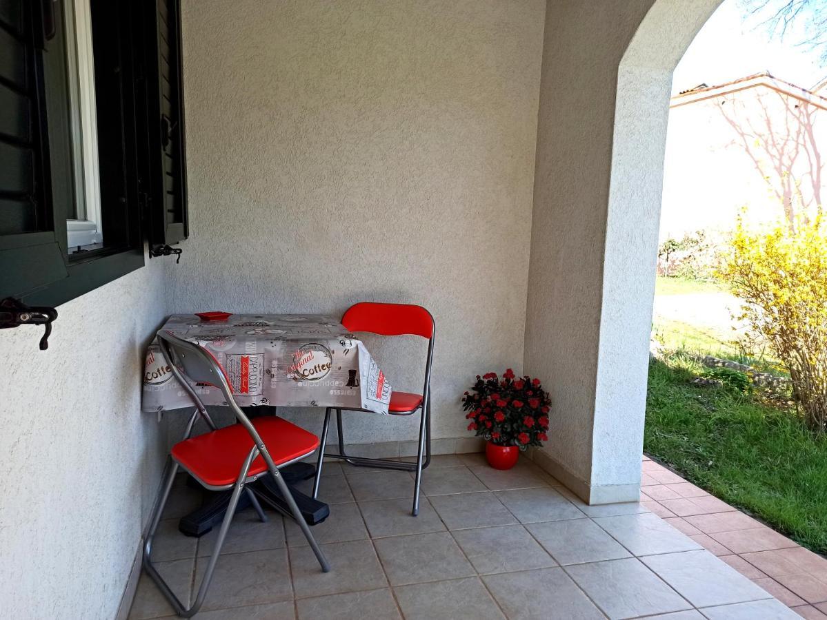 Apartman Dora Pula Bagian luar foto